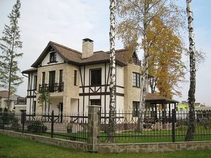 Tervezze Saját fotók ház homlokzata, a dekoráció lehetőségek épület portál (magán) A design a homlokzat egy családi ház fotó, dekoráció lehetőségek, épület portál