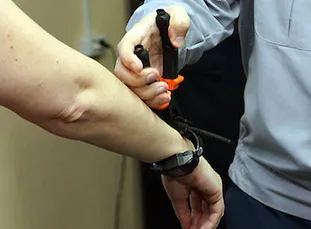 Házi őrizetben megelőzésképpen a büntetőeljárásban
