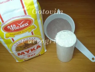 Kelt tészta a kenyér gép