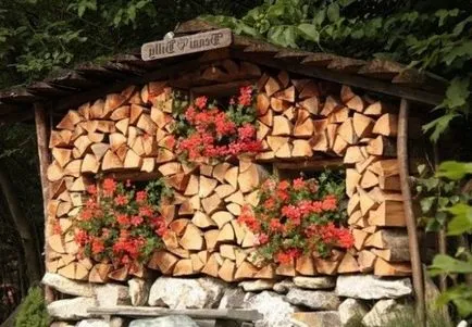 Woodshed az országban a kezüket fotók, rajzok, kilátás