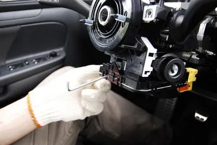 Photo jelentés! Eltávolítása légzsákja driver, kormánymű, műszerfal (panel) Photo jelentés! Eltávolítása légzsákja driver, kormánymű, műszerfal