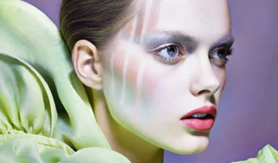 Fantasy make-up, ami szokatlan, kreatív, művészi smink