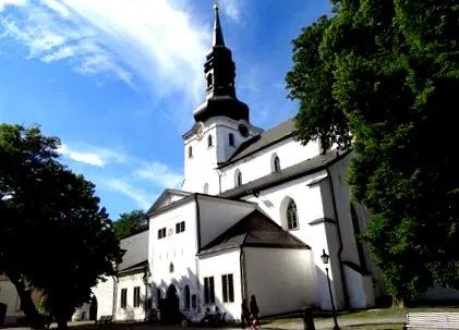 keresztül
