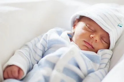Fényterápia, mint a kezelés zheltushki újszülöttek (újszülöttkori sárgaság) Fényterápia mint a kezelés a neonatális zheltushki