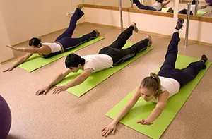 Spinal sérv tünetek és a kezelés, okok és a tünetek, fotó (lehet gyógyítani gerinc sérv) Spinal sérv tünetek és a kezelés, okok és a tünetek, fotók