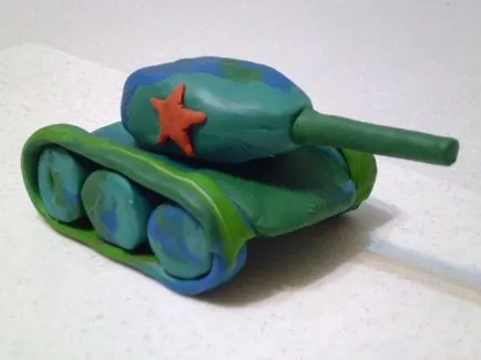 Mit tartály február 23-án a kezét, hogyan lehet egy tartályba (a) Mit tartály február 23-án a kezét, hogyan lehet egy tank