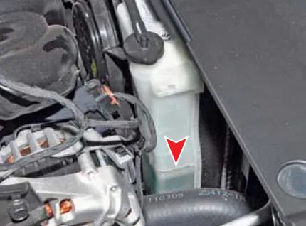 Hogyan öntsük a fagyálló a Hyundai Solaris mikor és hol kell kitölteni