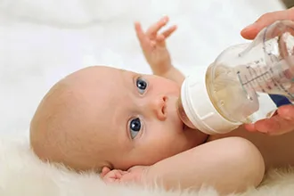 Hogyan kell kezelni a torok ápolási baba 1 éves és a fájdalom enyhítésére újszülött