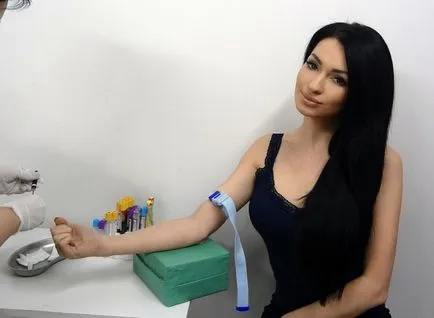 Mivel változatos Evgeny Gusev (Feofilaktova) előtt és után orrplasztika és mammoplasty - 300