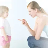 Hogyan kell tanítani a gyermeket, hogy kérje előre baba (jobbra) Hogyan kell tanítani a gyermeket, hogy kérje előre-kid