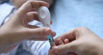 Hogyan lehet csökkenteni a körmök újszülött ajánlások és jellemzői
