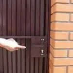 Hogyan kell megnyitni a lakatot, ha nem a legfontosabb (nyissa ki a lakat kulcs nélkül) Hogyan kell megnyitni a lakatot, ha nincs kulcs