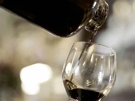 Hogyan iszik alkoholos balzsam, milyen balzsamok nyelven (faj) Hogyan iszik alkoholos balzsam, milyen típusú vannak balzsamok