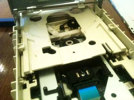 Tisztítás lencsét meghajtó CD (prochitat a lemez) Hogyan tisztítsa meg a CD-meghajtó lencséjét