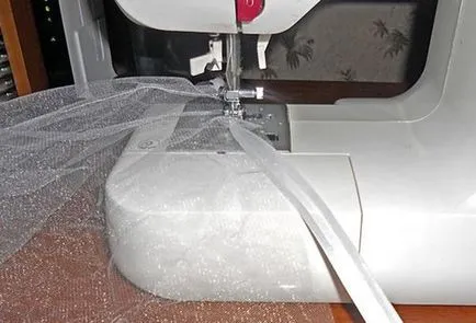 Hogyan szegély tüll a kezüket, hogy kezelni szélét