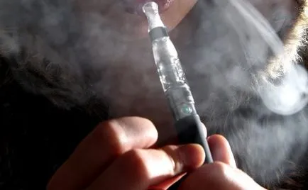 Hogyan füst elektronikus cigaretta Tippek kezdőknek, hogyan kell úszni rendesen (füst) Hogyan füst elektronikus cigaretta Tippek kezdőknek, hogyan kell helyesen úszik
