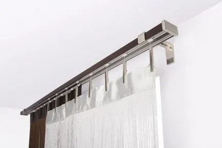 Hogyan kell helyesen és szépen akasztani függönyök és rolók