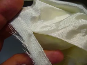 Hogyan kell szedni a ruhát egy teljes szoknya és bélelt