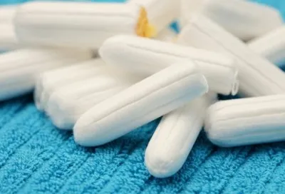 Hogyan kell használni a tampont a nők