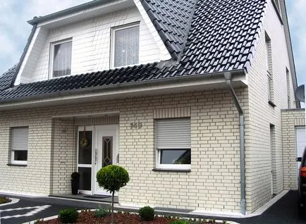 Hogyan helyezkedjenek el a tégla lábazat, kladka kirpicha