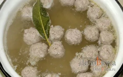 Hogyan kell főzni a levest húsgombóccal recept egy fotó