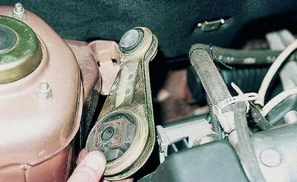 Milyen a csere a motor párnák