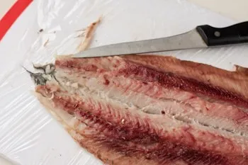 Hogyan lehet csökkenteni a hering - egy recept lépésről lépésre fotók