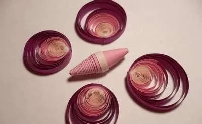 Hogyan készítsünk egy pillangó Quilling kezük