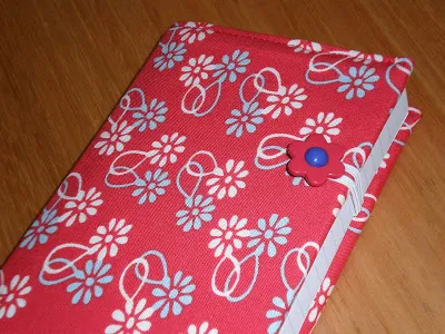 Hogyan készítsünk egy fedél a pad ruhával kezét fotó mester osztály (hogyan lehet egy fedél egy notebook) Hogyan készítsünk egy fedél a pad ruhával kezét fotó mesterkurzust