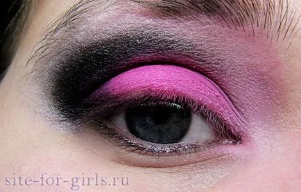 Hogyan, hogy az eredeti smink stílus emo