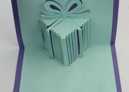 Hogyan készítsünk egy háromdimenziós születésnapi kártyát saját kezűleg