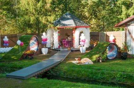 Hogyan díszítik a lugas a kezüket - gondolatok, ötletek, módszerek (pavilon) Hogyan díszítik a lugas a kezüket - gondolatok, ötletek, technikák