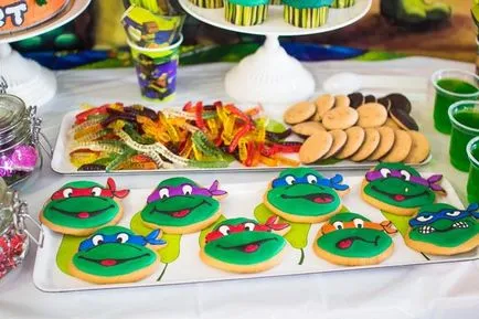 Hogyan díszíteni a gyermek asztal ötleteket, tippeket díszítésére egy táblázatot a születés napján