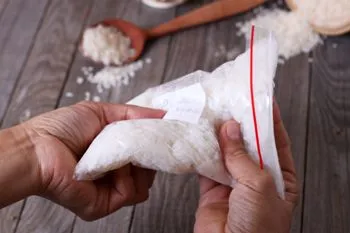 Hogyan befagyasztására rizs (Ready) - recept lépésről lépésre képek (fagyasztás télen) Hogyan befagyasztására rizs (Ready) - recept lépésről lépésre fotók