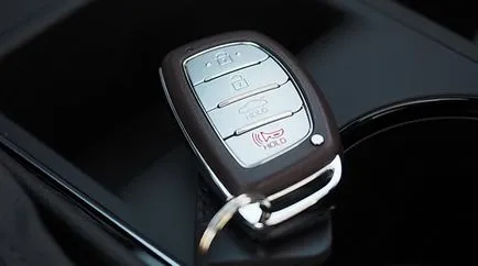 Hogyan cseréljük ki az akkumulátort a távirányító gomb hyundai