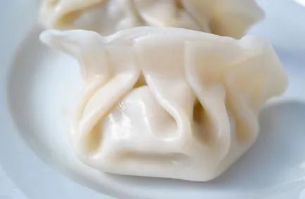 Hogyan csomagoljuk gombóc tésztát közvetlenül a köpeny recept (Manti) Hogyan csomagoljuk gombóc tésztát közvetlenül a palást recept