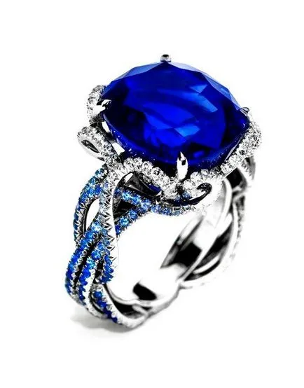 Tanzanite kő és annak tulajdonságait (fotó)