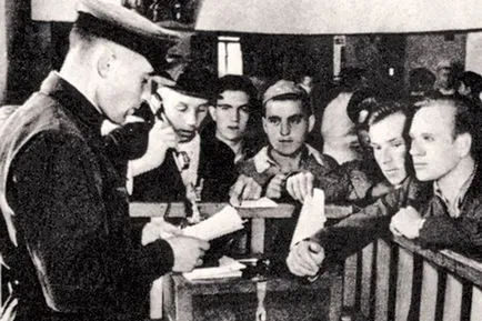 Ki és hogyan kell bevenni a hadsereg 1941-1945 - magyar újság