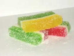 Cukorka, csokoládé és egyéb édességek