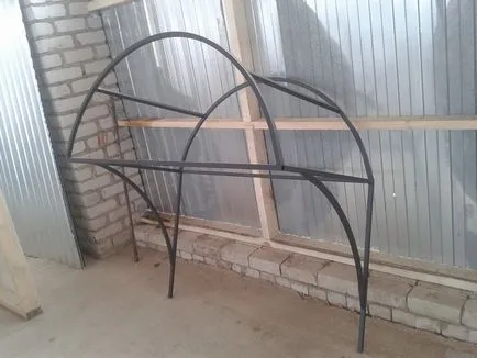 Veranda a fém egy magánházban fotó, tervek, lehetőségek