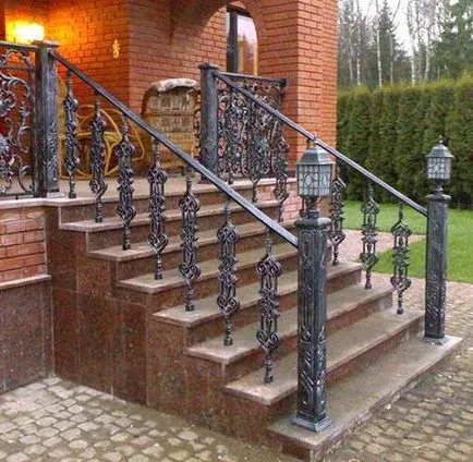 Fém Veranda kezüket a fényképet fém tornáclépcsőn rajzok