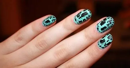 Nail krakelyur- lépcsőzetes létrehozása körömlakk repedéssel (craquelure) Lac krakelyur- lépésről lépésre létrehozása körömlakk feltörni