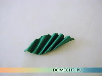 Quilling képet a papír meg a kezét a kezdők