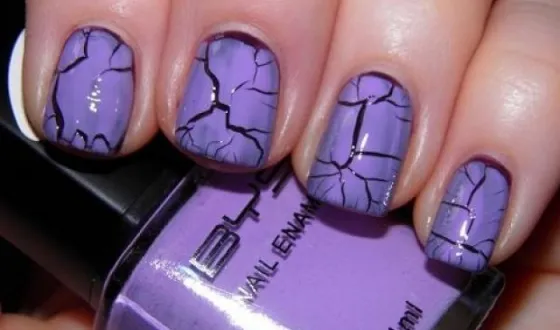 Nail krakelyur- lépcsőzetes létrehozása körömlakk repedéssel (craquelure) Lac krakelyur- lépésről lépésre létrehozása körömlakk feltörni