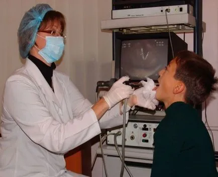A kezelés arcüreggyulladás gyerekeknél az antibiotikumok, a nemzeti bánásmód és más módszerek