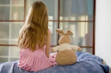Menarche - a kezdete az idő, különösen ebben az időszakban, jelei normális és kóros állapotok (különösen) Menarche - a kezdete az idő, főleg ebben az időszakban, jelei normális és kóros