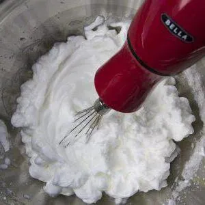 Can ez a csapkodó turmixgépben hab proteinek (fehérjék) Tud-e a verés turmixgép fehérjék hab