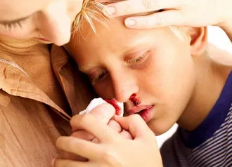 Függetlenül attól, hogy lehet fűteni a hideg orrát a felmelegedés hideg só, tojás és a kék lámpa (rhinitis) Függetlenül attól, hogy lehet fűteni a hideg orrát a felmelegedés hideg só, tojás és a zöld lámpa