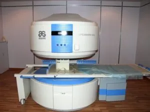 nyitott MRI, az összehasonlító elemzés klasszikus MRI