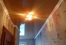 Stretch mennyezet a folyosón fotó kialakítás hosszú, fényes duplex, egy kicsit szűk